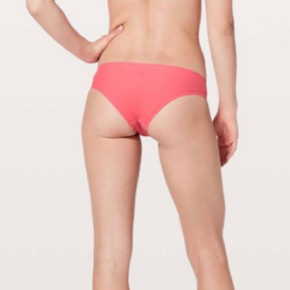 NWT Lululemon Will the Wave bikini bottom pink ruffle hem